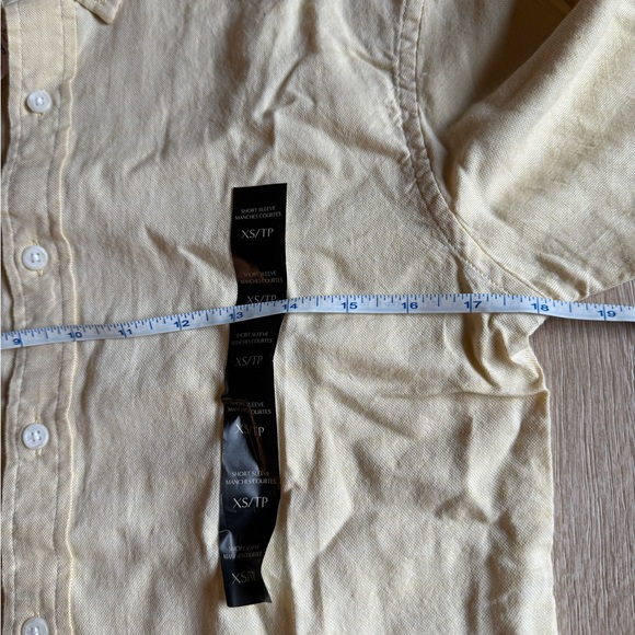 Banana Republic Light Yellow Casual Button Down Shirt - Picture 5 of 7
